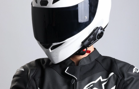 OHMIEX D9：現代の乗り物のためのシームレスなコミュニケーションを再定義